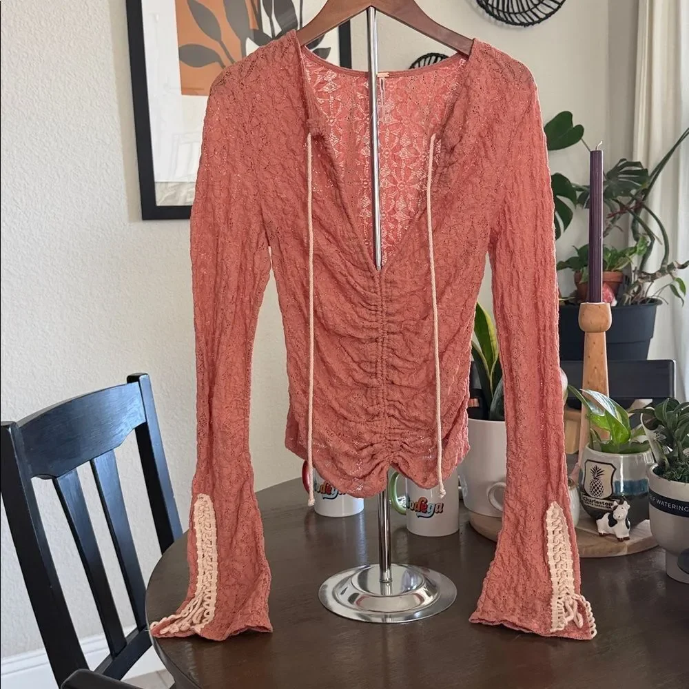 NWOT Free People Lilah Lace Long Sleeve Coral Lace Top Boho Retro Cropped Fitted